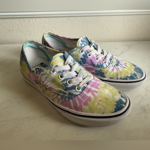 VANS Comfy Cush Sneakers - Picture 1 of 10